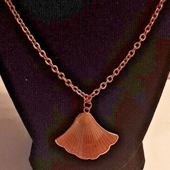 Pink Shell Necklace Gold 23" Chain - Picture 3 of 9
